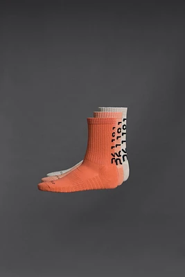 3-PACK OF MATCHING SOCKS