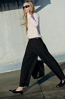 STRAIGHT CUT PLEATED PANTS