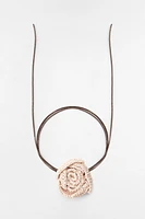 RAFFIA FLOWER NECKLACE