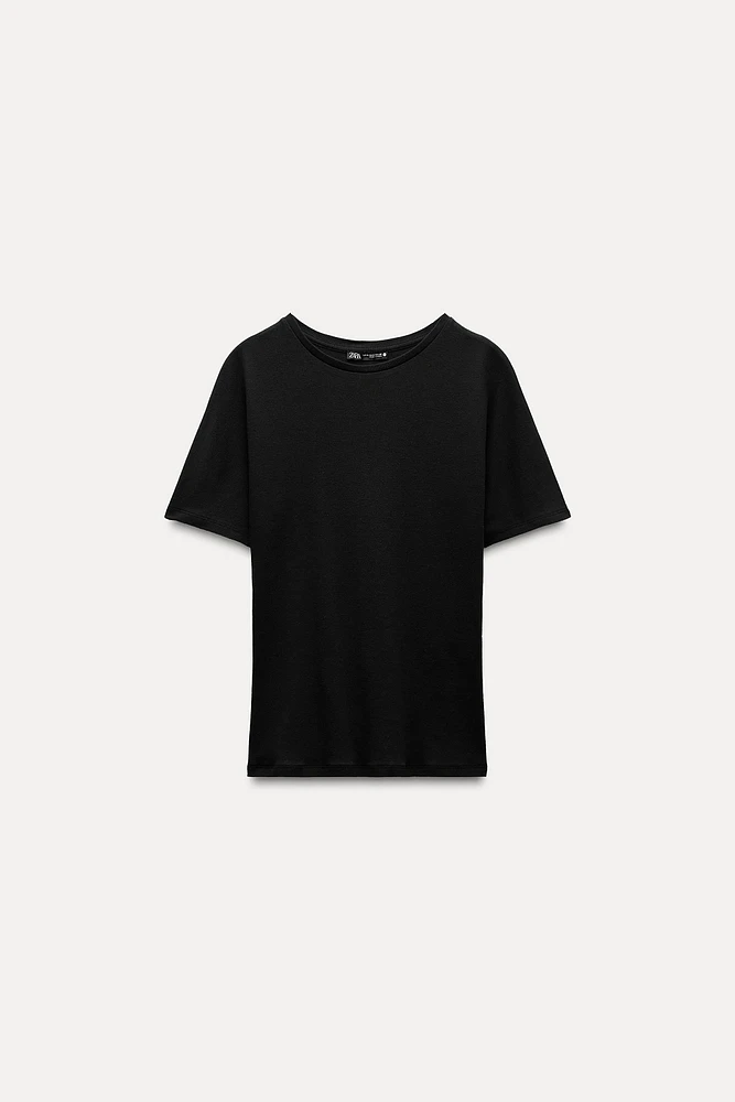 SHORT-SLEEVED T-SHIRT