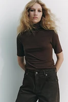 TURTLENECK T-SHIRT