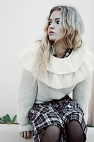 RUFFLED COLLAR KNIT SWEATER