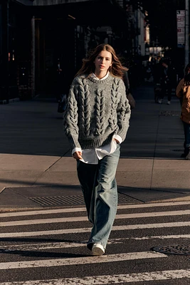 CABLE KNIT SWEATER