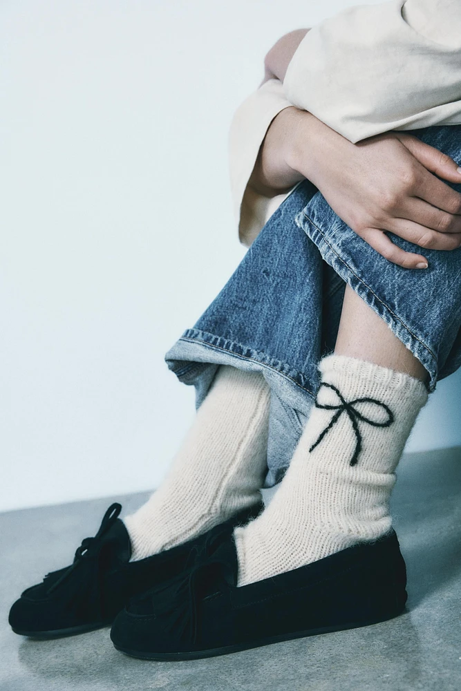 THICK KNIT BOW SOCKS