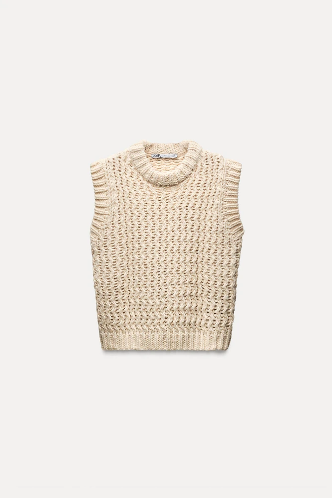 TEXTURED KNIT SWEATER VEST