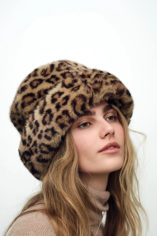 FAUX FUR ANIMAL PRINT HAT