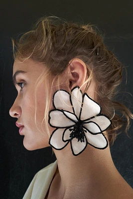 FLOWER EARRINGS