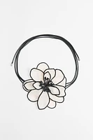 FLORAL CORD NECKLACE