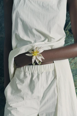 FLOWER BEAD BRACELET