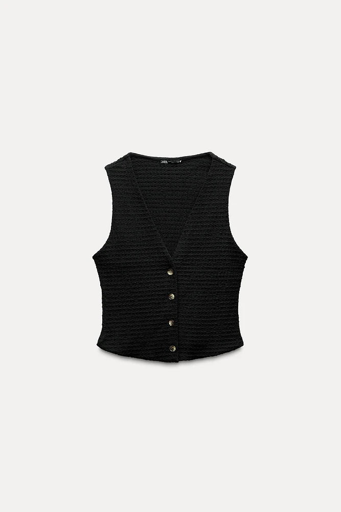 STRUCTURED VEST TOP