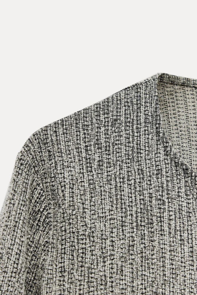 TEXTURED TIE TOP