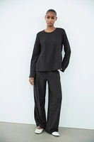 TEXTURED STRAIGHT LEG PANTS