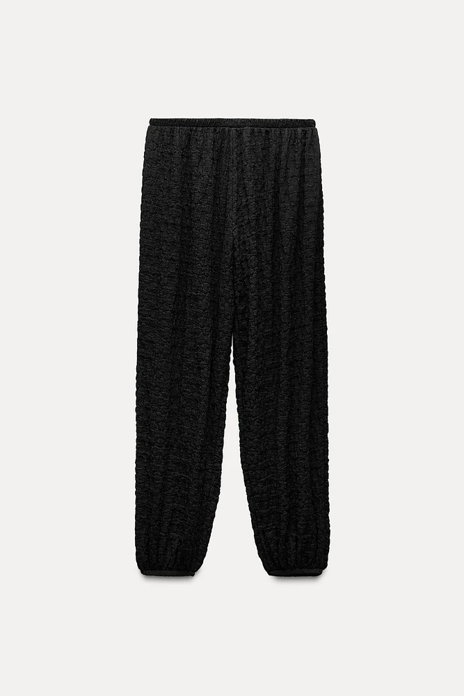 TEXTURED PANTS