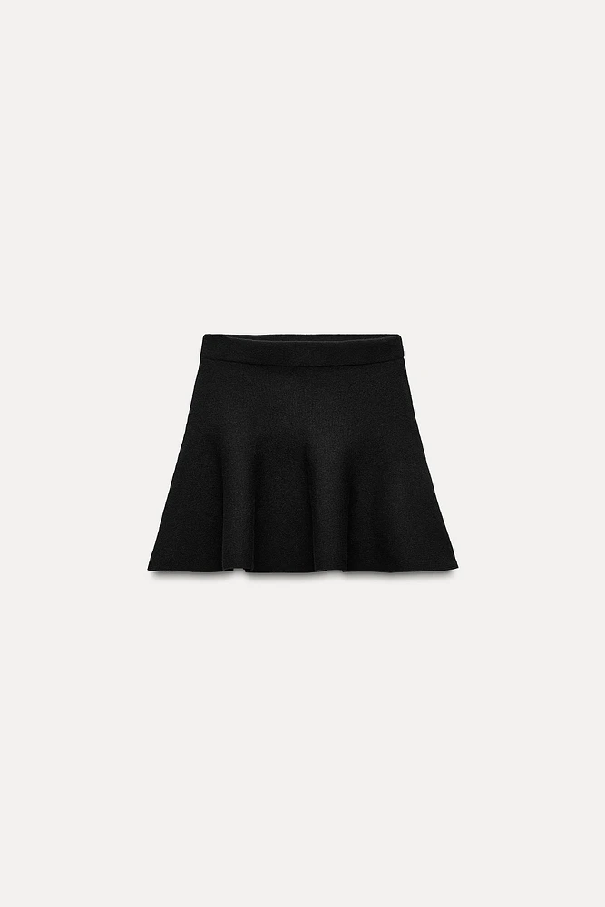 SHORT SWING SKIRT