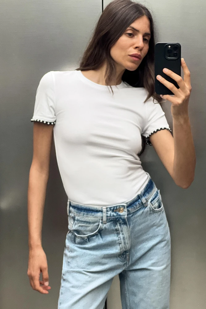 CONTRAST TRIM T-SHIRT