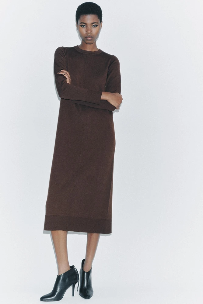 LONG PLAIN KNIT DRESS