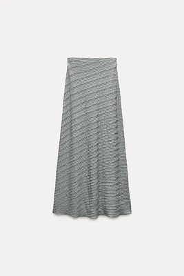 TEXTURED MIDI SKIRT