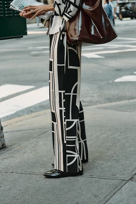 GEOMETRIC PRINT WIDE LEG PANTS