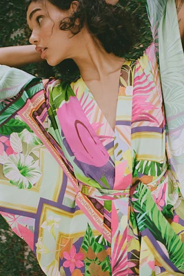 SATIN EFFECT TROPICAL PRINT KIMONO