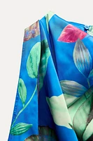 SATIN EFFECT TROPICAL PRINT TOP