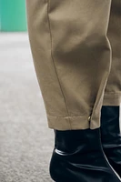 PLEATED BAGGY PANTS