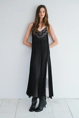 LACE SLIP DRESS ZW COLLECTION