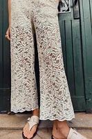 LACE DETAIL CROPPED PANTS