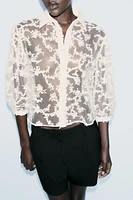 FLORAL APPLIQUÉ TOP