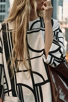 GEOMETRIC PRINTED BLOUSE