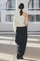 ASYMMETRIC SHOULDER PAD TOP ZW COLLECTION