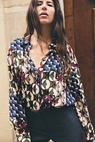 GEOMETRIC PRINT SHIRT