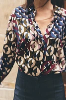 GEOMETRIC PRINT SHIRT