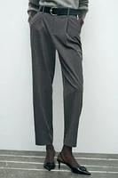 BELTED TAPERED PANTS