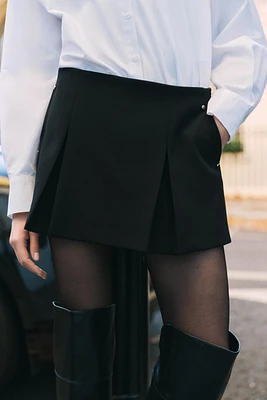 PLEATED SKORT