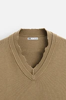 SWEATER WITH DOUBLE EFFECT COLLAR