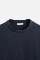 TEXTURED T-SHIRT