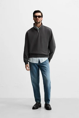 QUARTER ZIP SWEATSHIRT