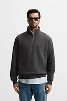 QUARTER ZIP SWEATSHIRT