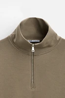 STRETCHY TECHNICAL SWEATSHIRT