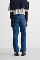 STRAIGHT LEG ANKLE FIT JEANS