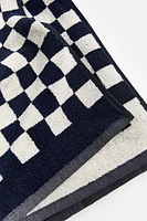 CHECKERED BEACH TOWEL