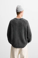 WASHED TEXTURED SWEATER