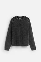 WASHED TEXTURED SWEATER