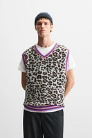 ANIMAL PRINT JACQUARD KNIT VEST