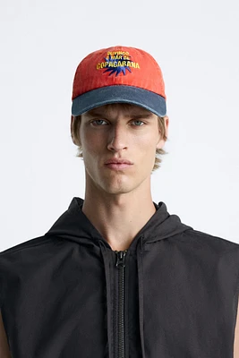 CONTRAST EMBROIDERED CAP