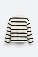 STRIPED SWEATSHIRT