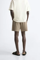 TEXTURED WEAVE SHORTS WITH MESH