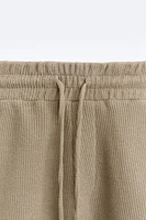 TEXTURED WEAVE SHORTS WITH MESH