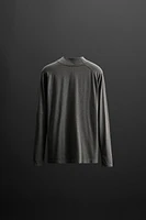 SEAMLESS ZIPPER NECK T-SHIRT