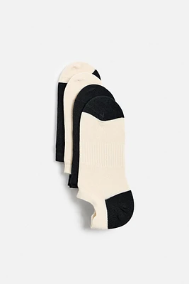 4-PACK CONTRASTING NO-SHOW SOCKS